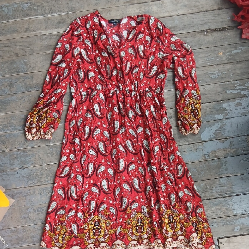 GUC Suzanne  Betro Paisley Long Sleeve Dress Red White Black Size Large